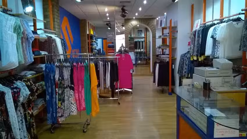 S&oacute;tano modas