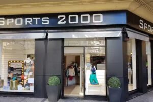 SPORTS 2000.TIENDA DE ROPA MODA MUJER Y COMPLEMENTOS Y TIENDA SOLO NATACION Y COMPLEMENTOS. OUTLET ROPA DEP Y CALZ.MONTAÑA