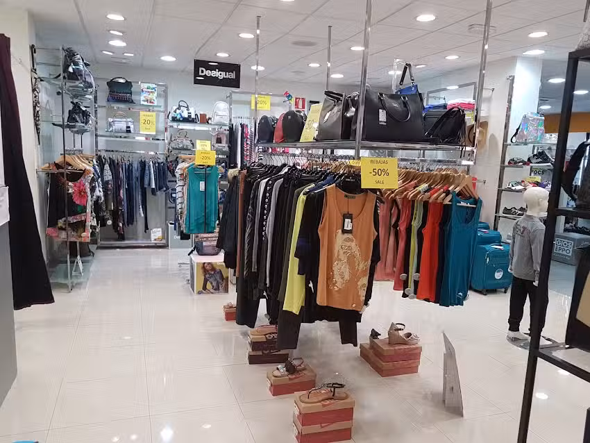 Super sports & Fashion