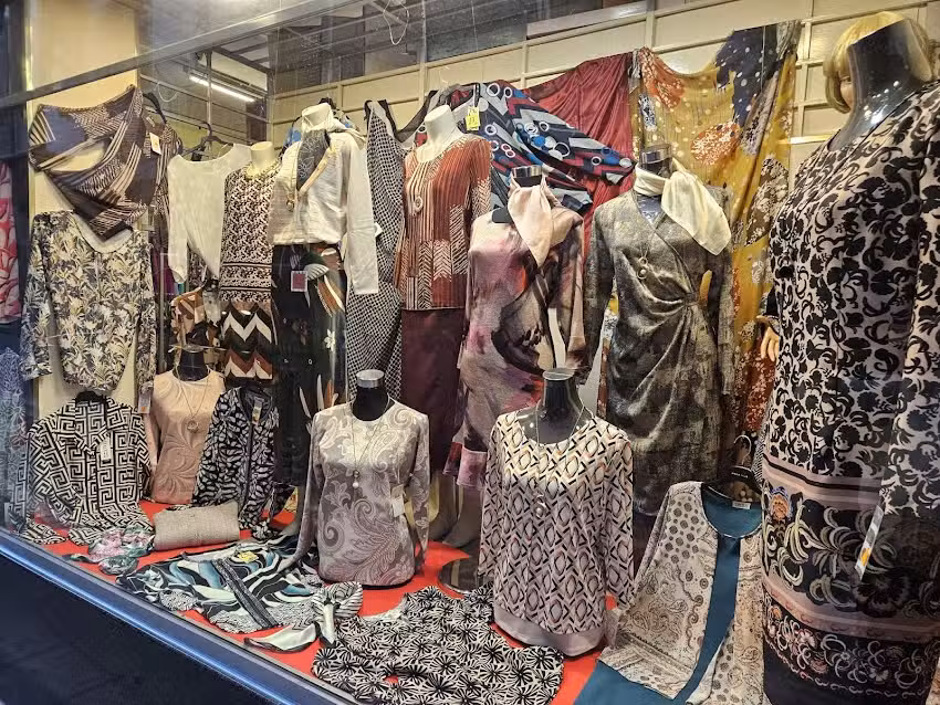 Tejidos y Confecciones Manolo