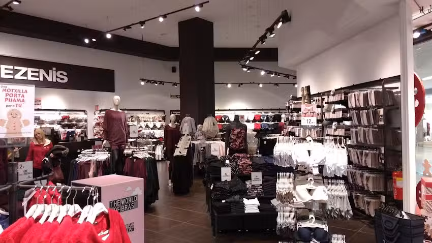 Tezenis | Tarragona