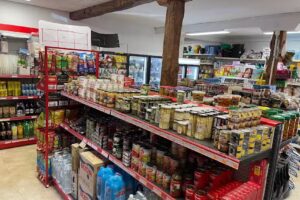 TIENDA COMERCIO ESTANCO FERRETER&Iacute;A LA VELILLA