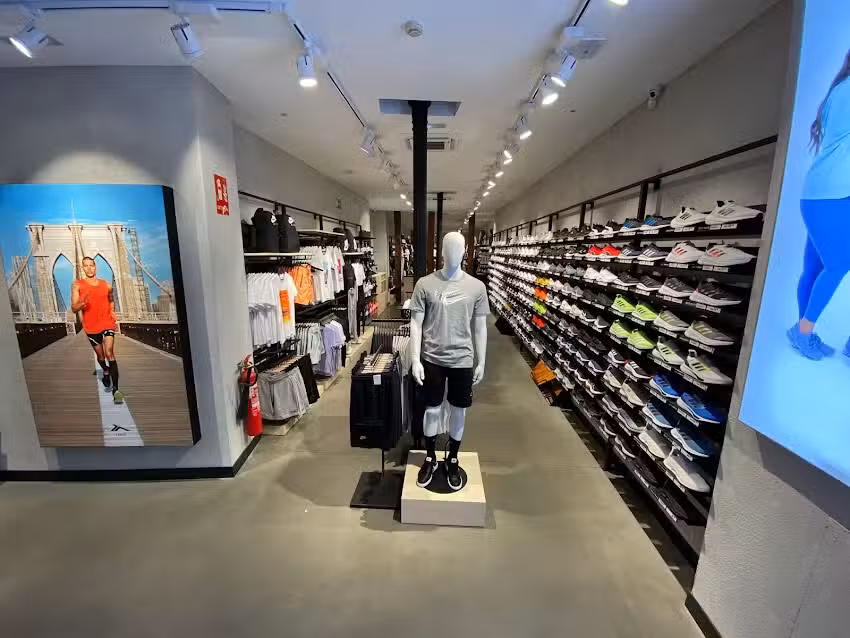 Tienda de deporte Fuencarral D&eacute;cimas