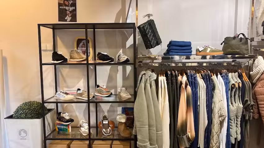 Tienda de ropa Arku