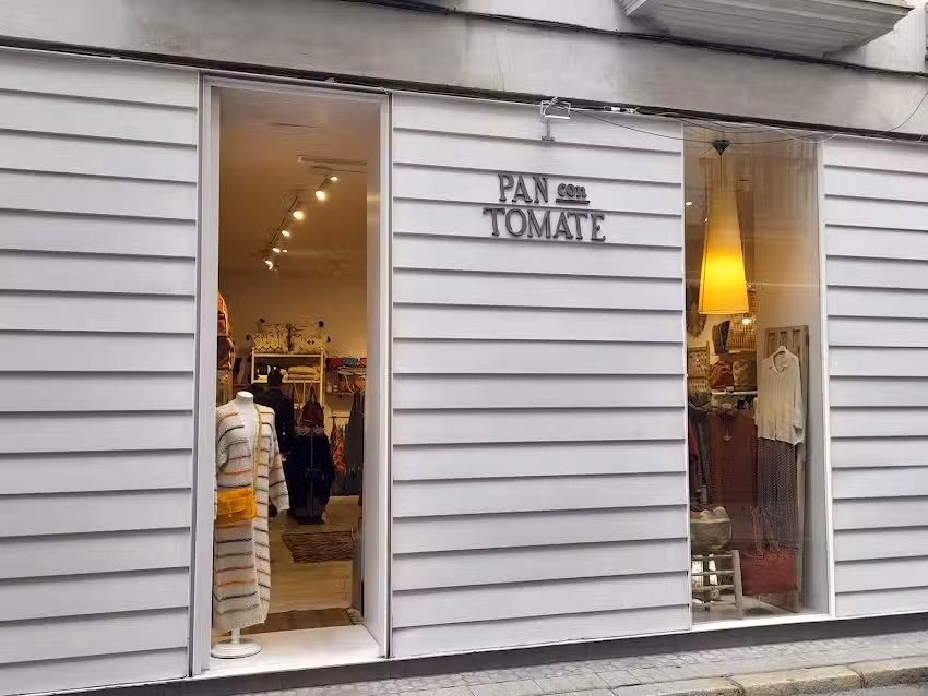 TIENDA DE ROPA | PAN CON TOMATE | PZA ALFALFA