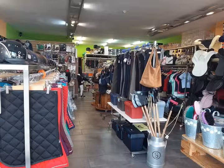 Tienda H&iacute;pica Can Sito