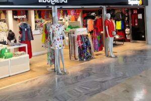 Tienda ropa Victoria Secret, Desigual y Superdry