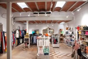 Tienda Solidan&ccedil;a/Ropa Amiga HORTA