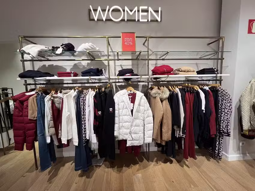 Tommy Hilfiger Store