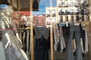 TOO, ME TOO (fashion)