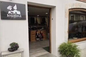 Trajes Josefina Fern&aacute;ndez