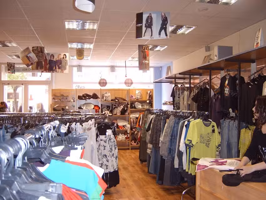 TRIUM MODA
