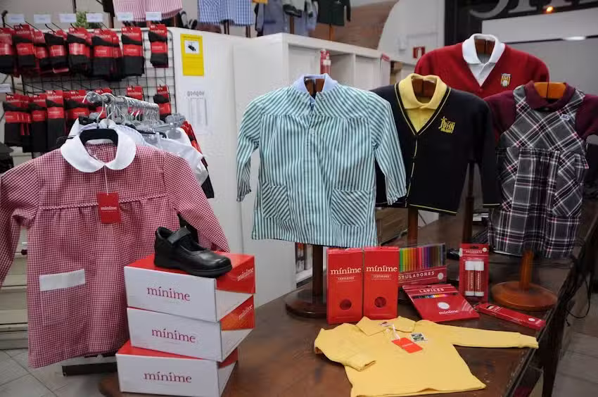 Uniformes M&iacute;nime