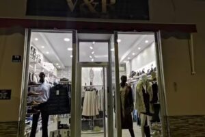 V&R Moda y Complementos