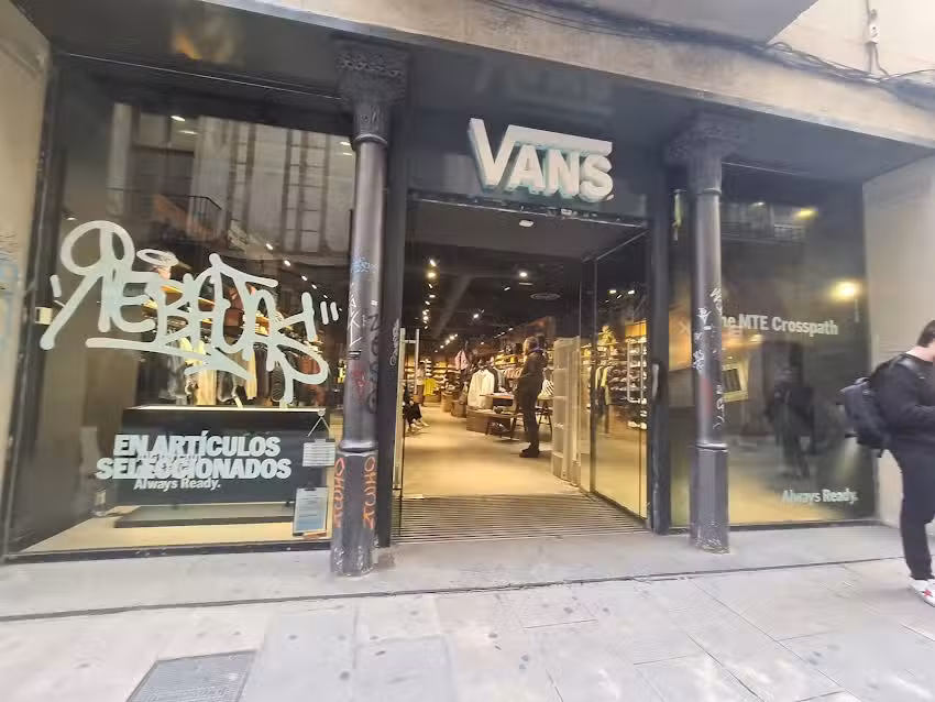VANS Store Barcelona Portaferrissa