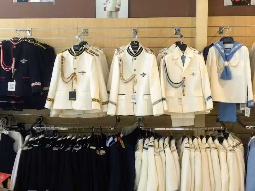 Victoria Ropa Infantil y Juvenil