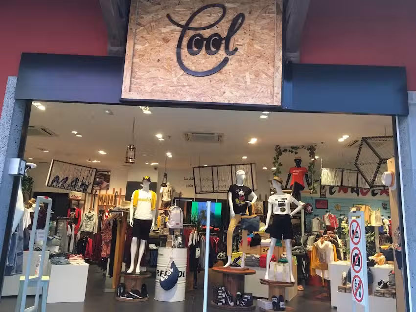 Villa Comercial El Campanario