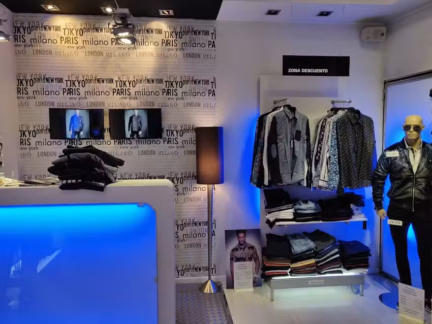 Virtual Alternative Jeans