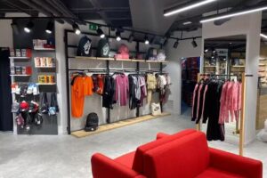 Xclusiv &ndash; C.C.Marti&aacute;nez