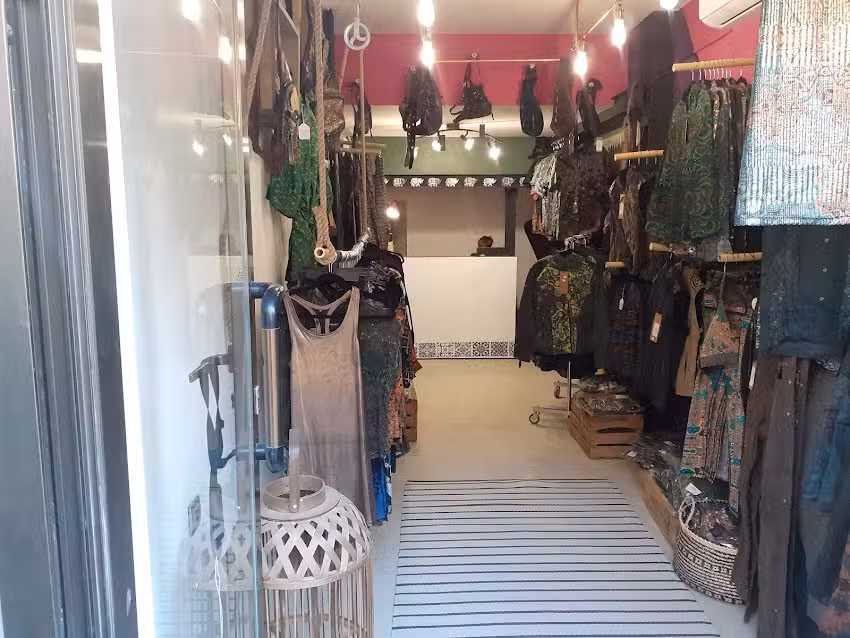 Yacxilan Barcelona Artwear