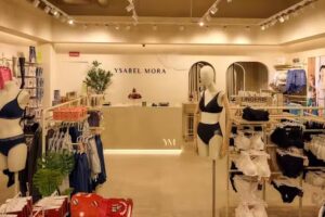 Ysabel Mora | CC Lepicentre